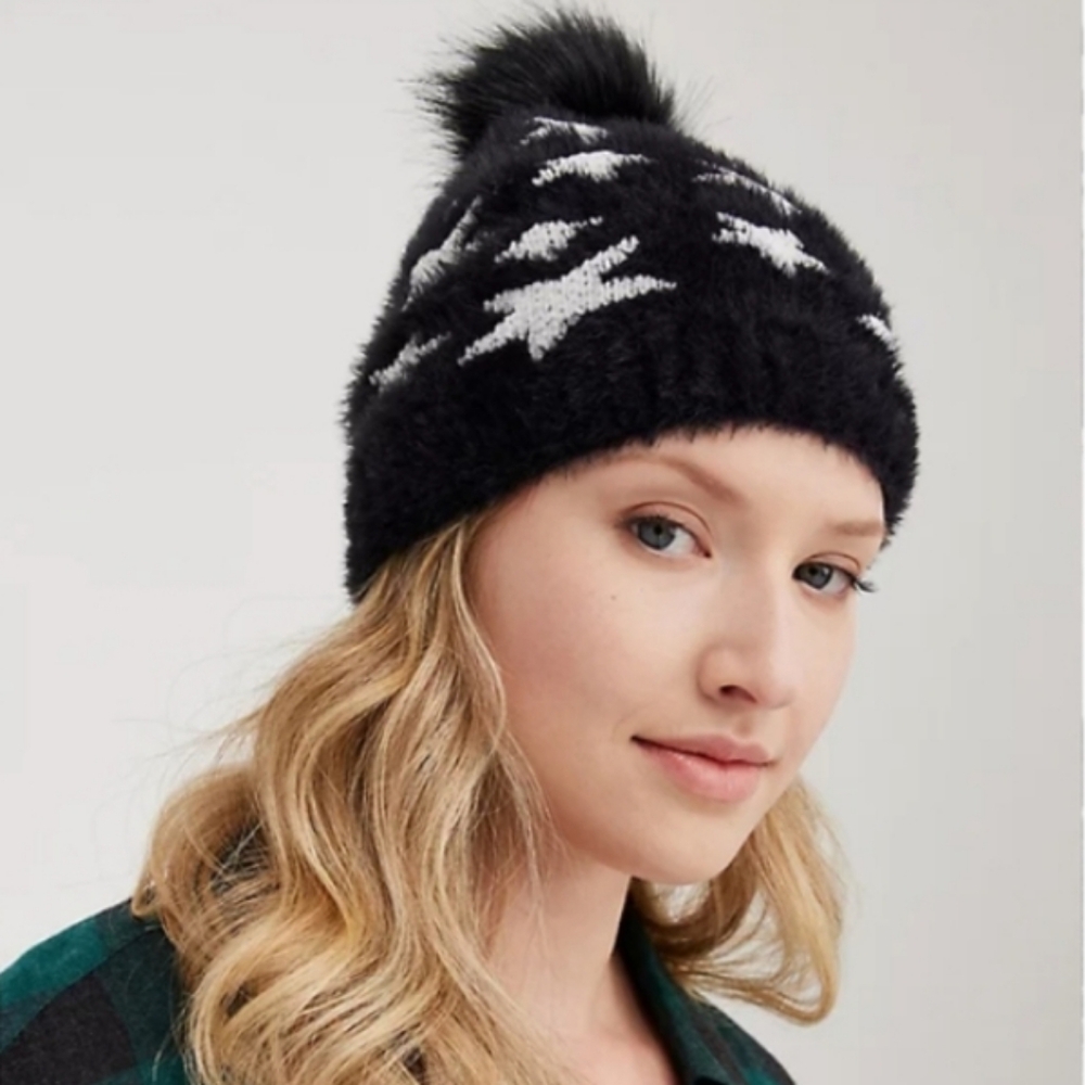 Torrid Allover Star Black & White Pom Beanie